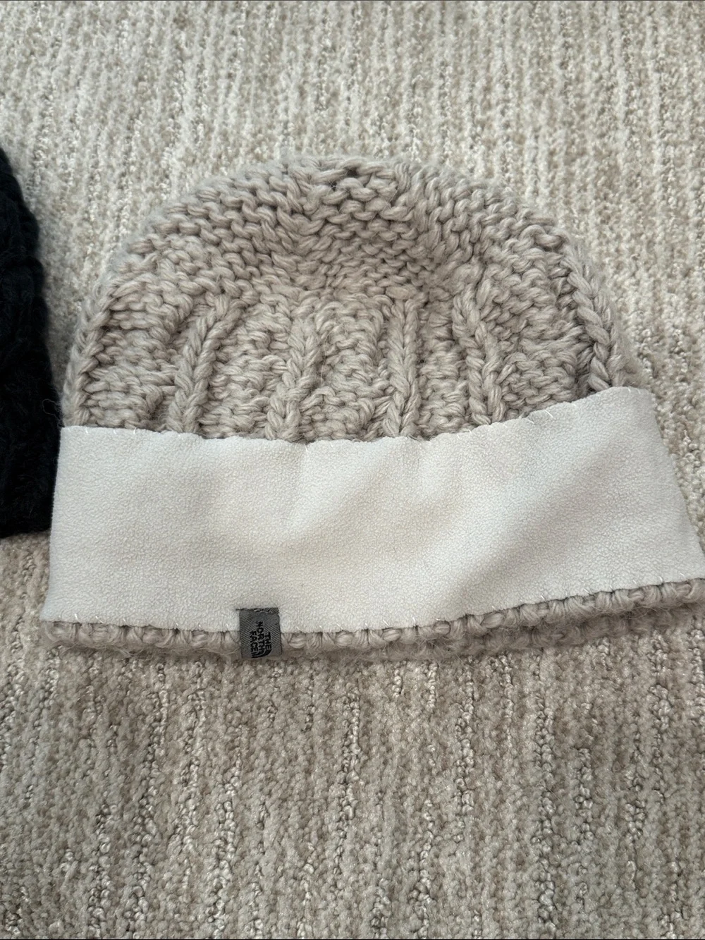The North Face Kids/Womens Cable-Knit Beanie Pair - Black and Cream
